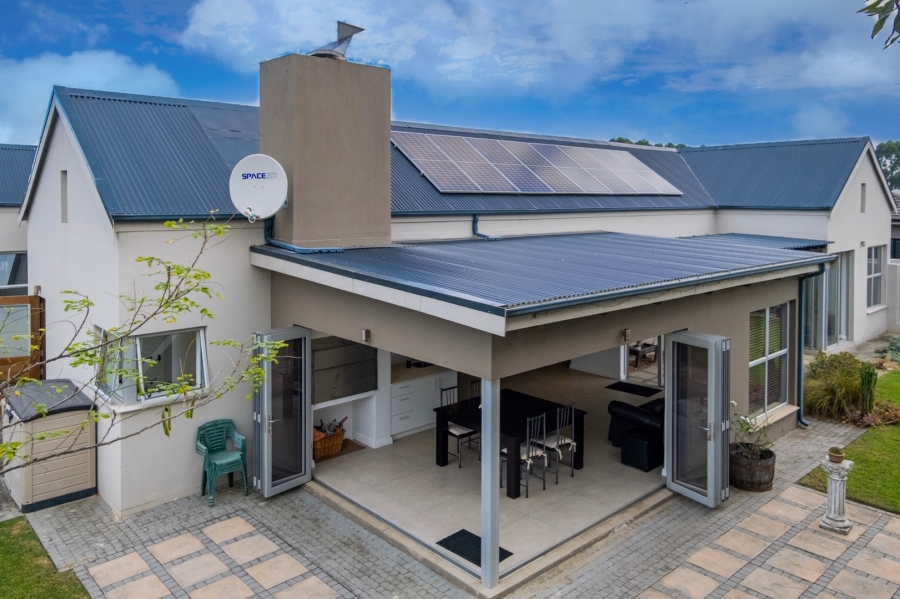 3 Bedroom Property for Sale in Earls Court Lifestyle Estate Western Cape